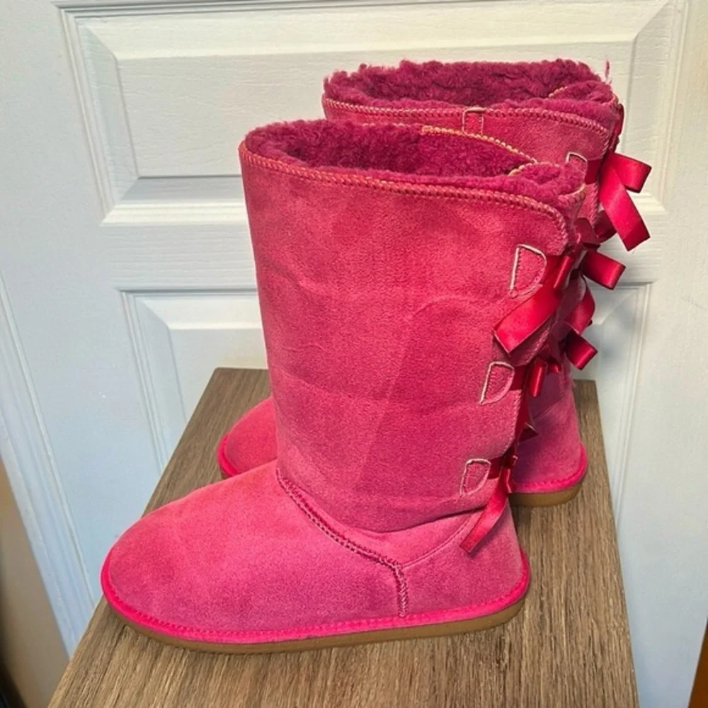 PINK WINTER BOOTS WATER PROOF JUST UNDER THE KNEE HIGHT WITH BACK BOWS SIZE 9 - Picture 1 of 6